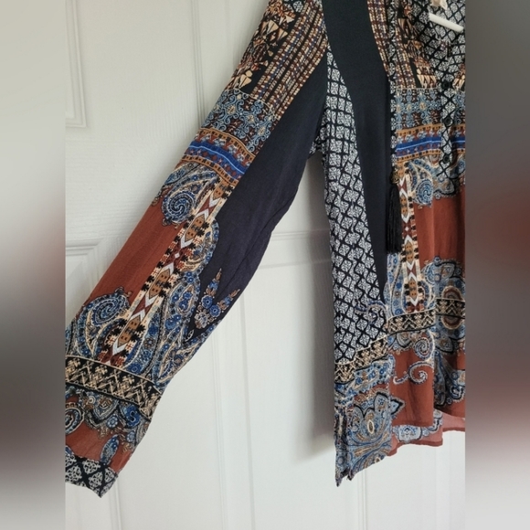 Tribal Jeans Arctic Dreamer Women's Blouse 100% Rayon Tassels Multicolor S/P - Picture 9 of 15